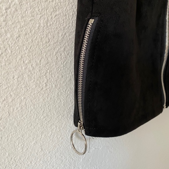 Seek The Label Black Faux Suede Zipper Mini Skirt - Picture 3 of 7